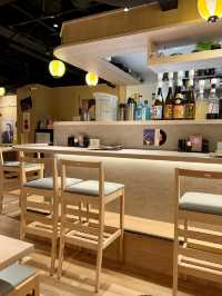 【京都・河原町】旬の海鮮料理と本格炉端焼きを楽しめる「炭と海鮮と串焼きと肴 とっとっと 四条河原町店」