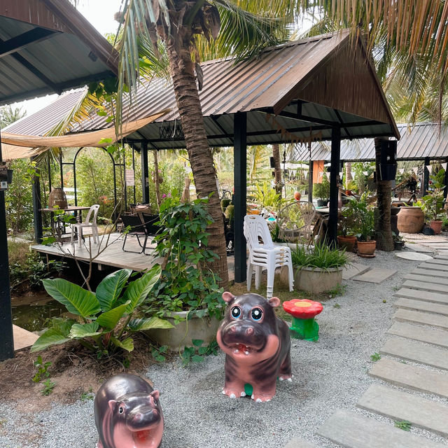 คาเฟ่สวนมะพร้าว ฉะเชิงเทรา