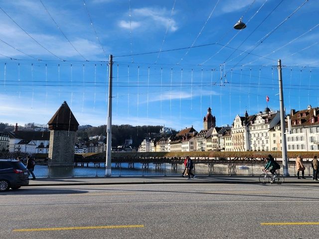 スイスのヴェギッスから楽しむ絶景のケーブルカーとルツェルン湖クルーズ