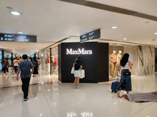 [🇭🇰香港] 尖沙咀で訪れるべき観光スポット3選 – Heritage 1881、Harbour City、重慶大厦