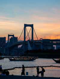 夕方のお台場スナップ 🌇🌉 都会と海が織りなすドラマチックな瞬間