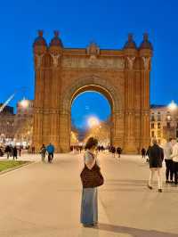바르셀로나 개선문 밤에 봐도 예쁜 곳🇪🇸