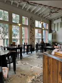 Two Good Eggs Cafe