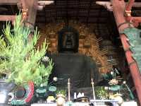 東大寺大仏殿と鹿公園（奈良県奈良市）