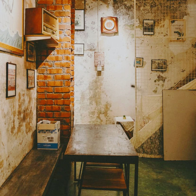 Charming Crossroads at The Bridge Cafe