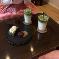 チマチョゴリが映える安国カフェ