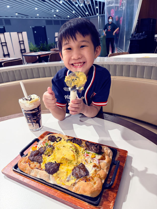 啟德體育館特色西餐廳