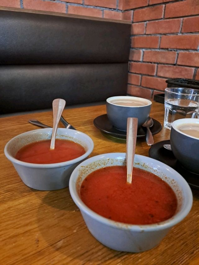 悠閒满足的午餐體驗