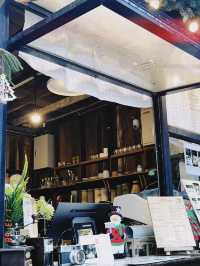 Claai Cafe' & Eatery