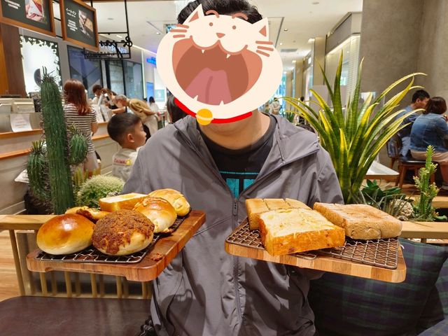 嵜本高級生吐司專門店板橋大遠百店，生吐司放題90分鐘吃到飽