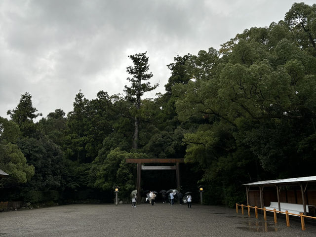 伊勢神宮：靈性與信仰的聖地⛩️✨