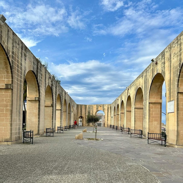 Valletta City Walk: A Stroll Through Malta's Baroque Capital🏰🌅