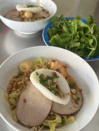 Include Insta Worthy Cafes in Hoi An!