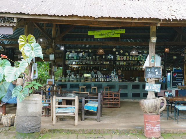 Lak 40 คาเฟ่เมืองปากซอง ลาวใต้
