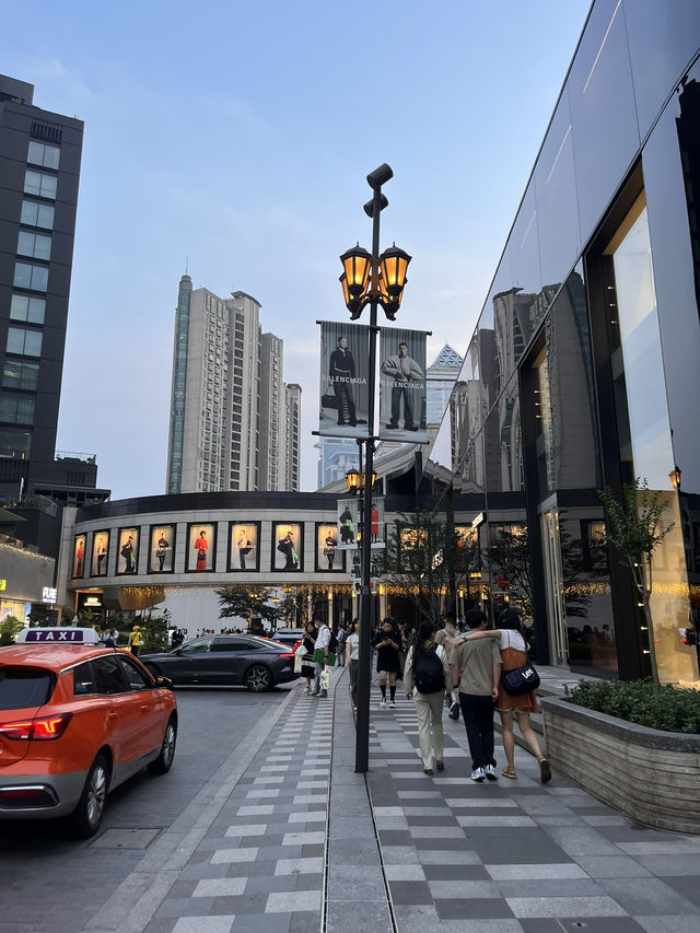 Discovering a Hidden Gem on West Nanjing