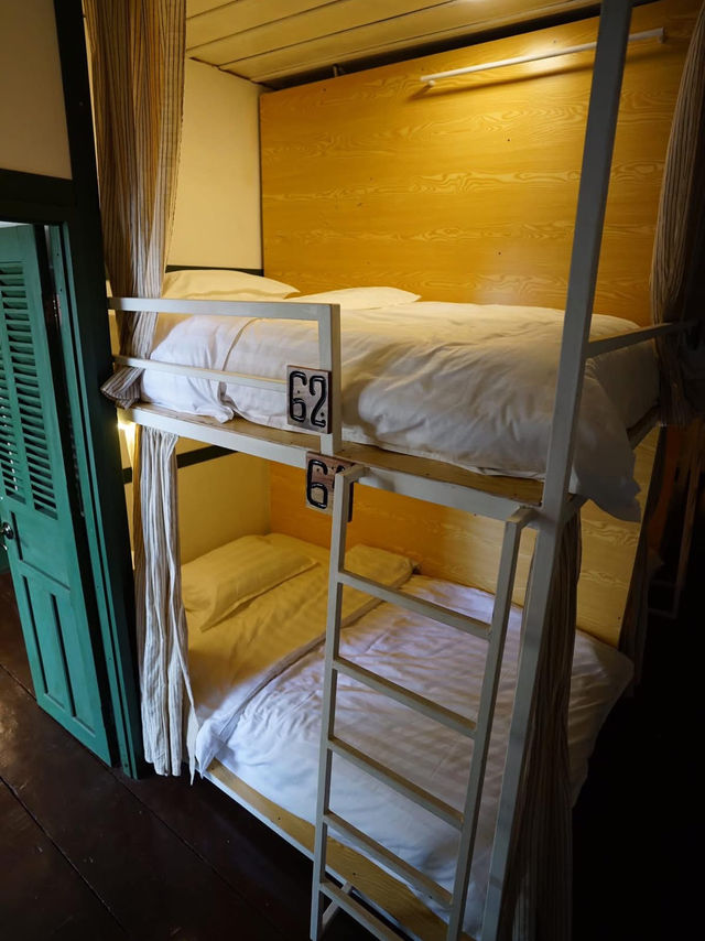 Barn Laos Luangprabang Hostel