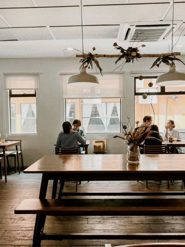 Table & Apron Cafe Malaysia