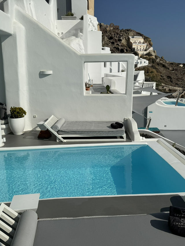 【ギリシャ🇬🇷】サントリーニ島の天国のようなホテル🏝️