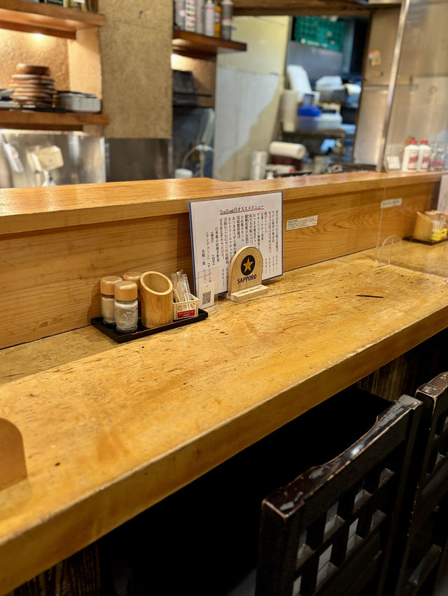 【大阪・心斎橋】炭火香る朝挽き鶏の焼き鳥を堪能「炭焼キッチン Tenten」