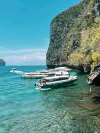🌴🚤 Paradise Found! | Phi Phi Island Cruise  🇹🇭✨