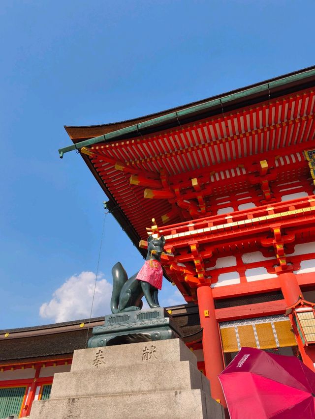 Fushimi Inari Taisha near Kyoto is must visit place