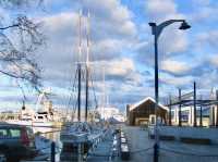Coastal curves and colonial charm: driving through Hobart’s heart