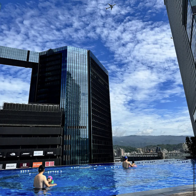 GRAND HILAI TAIPEI (台北漢來大飯店)