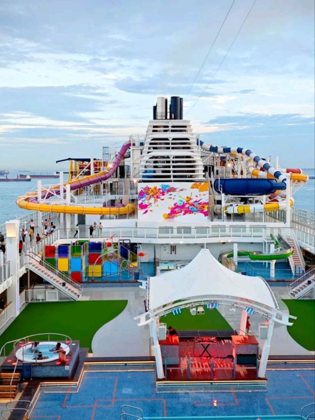 🚢✨ Genting Dream Cruise – Fun, Food & Ocean Views! 🌊🍽️