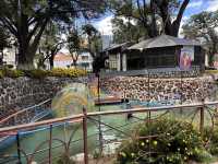 【Parque Simón Bolívar｜スクレの憩いと歴史が交差する都会のオアシス】