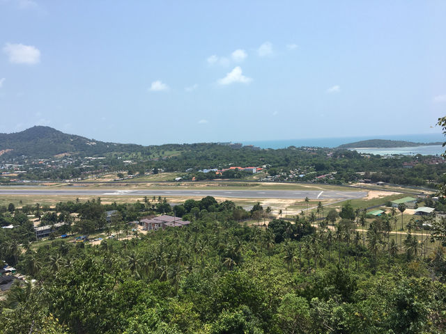 🌞 Koh Samui’s Big Buddha Temple — Peace, Planes & Coconut Breaks 🛕🥥✈️