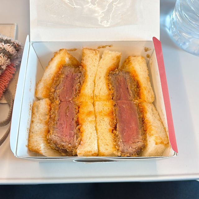 【日本・大阪🇯🇵】新大阪で見つけたご褒美サンド「YOKOO」🥪
