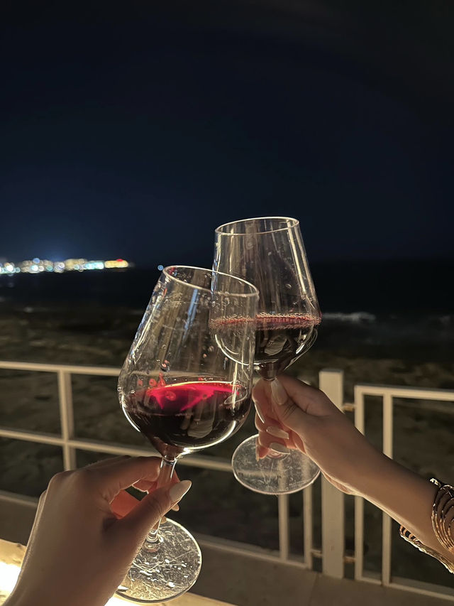 🍹 몰타 슬리에마의 서프사이드에서 만나는 낮과 밤의 매력 🌊