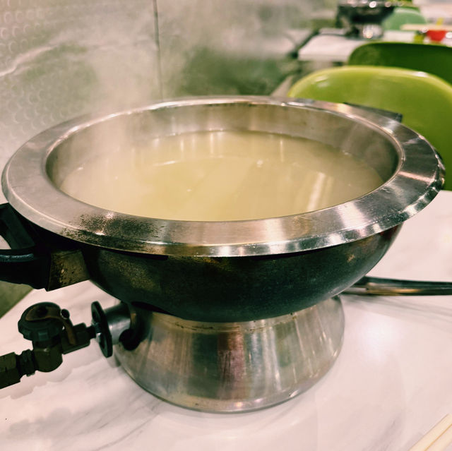 Old-School Steamboat, Same Great Taste – Golden Mile Thien Kee Still Delivers!