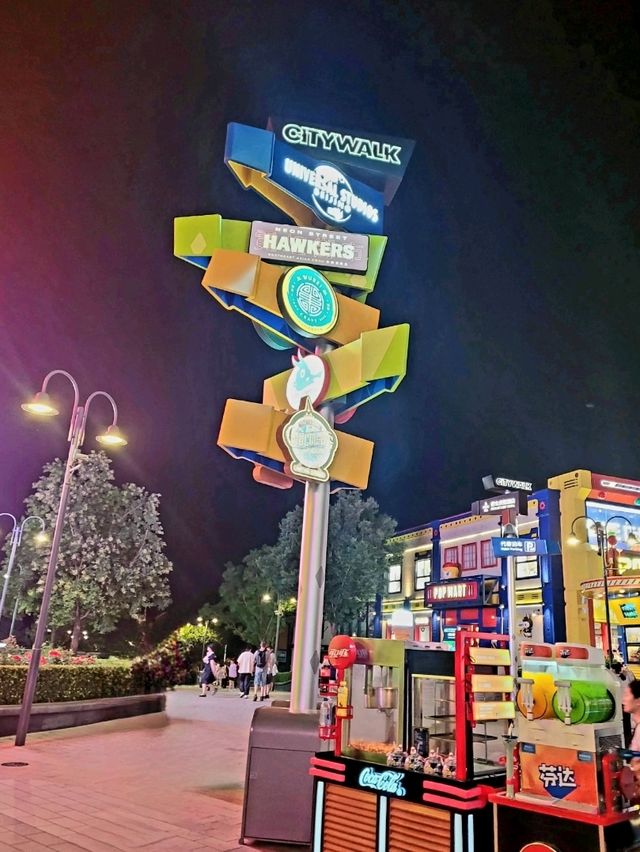 Shopping and Dining spree at Universal City Walk