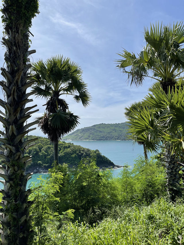 จุดชมวิวแหลมพรหมเทพ 🏝️
