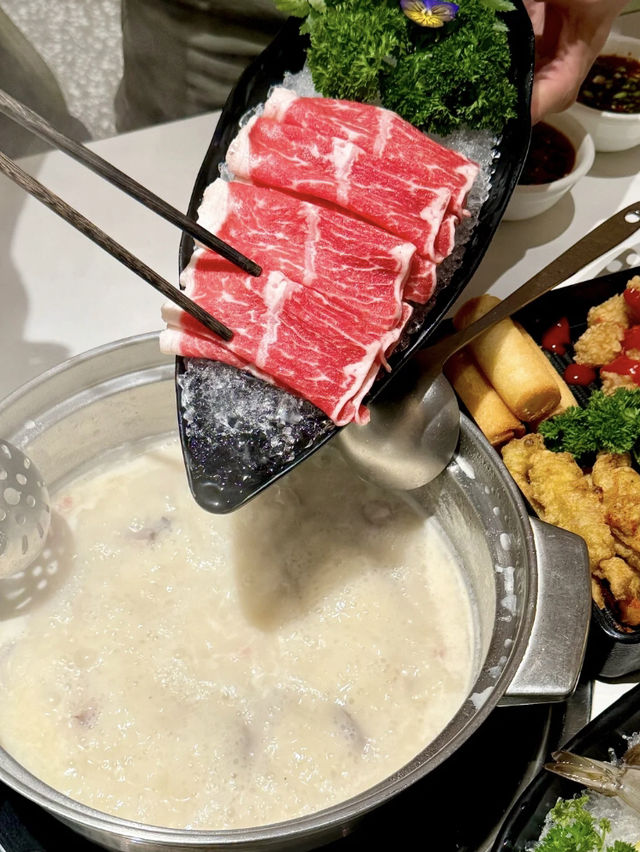 深圳渡小鳳豬肚雞湯火鍋