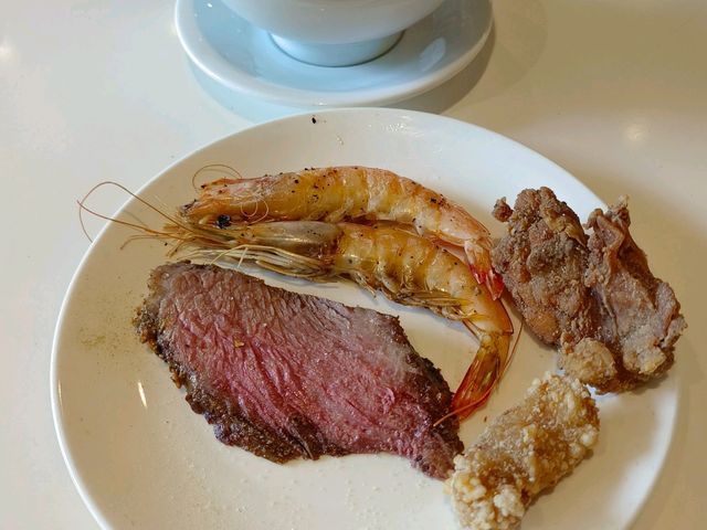 台北六福萬怡酒店，敘日全日餐廳