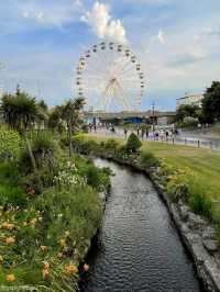 Beautiful park, Has lower and high parks and can takes you Bournemouth Beach, the pier, cafes, and amusements