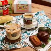 Etoile Cafe