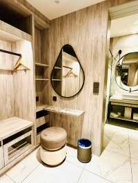 The Fifth Avenue Hotel: Chic Stay in Heritage Town