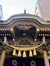 ⛩️ 小網神社 — 小さくても“最強”と言われる都心のパワースポット