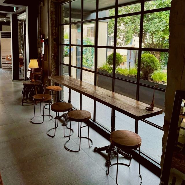 Mangwon-dong Atmosphere Restaurant☕️