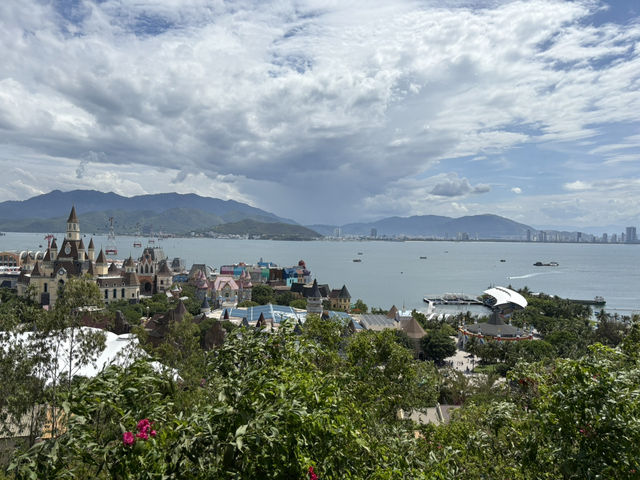 More Than Disneyland, for Less: Why VinWonders Nha Trang Wins the Fun Game