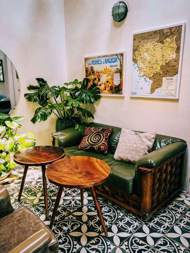 柬埔寨暹羅著名網紅景點咖啡店：Footprint cafe Siem Reap，適合打卡拍照📸