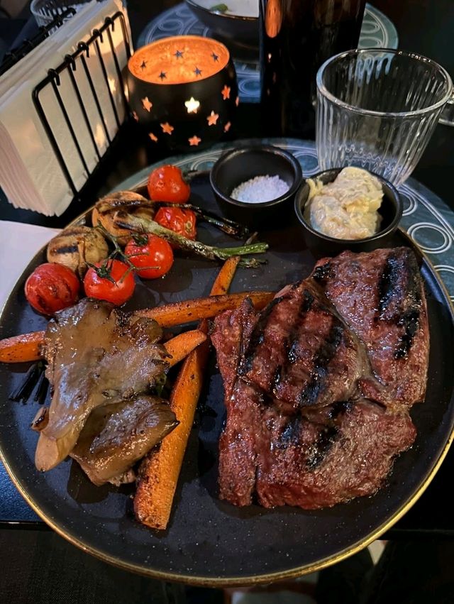 Decadance - Restaurant & Bar