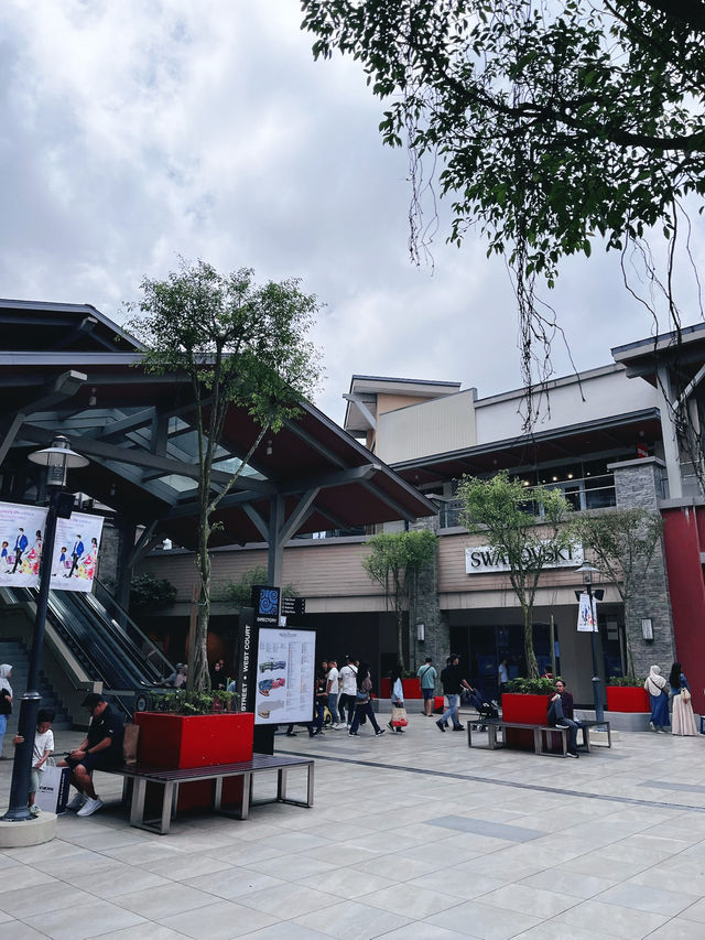 A Shopper’s Paradise in the Clouds – Genting Premium Outlets