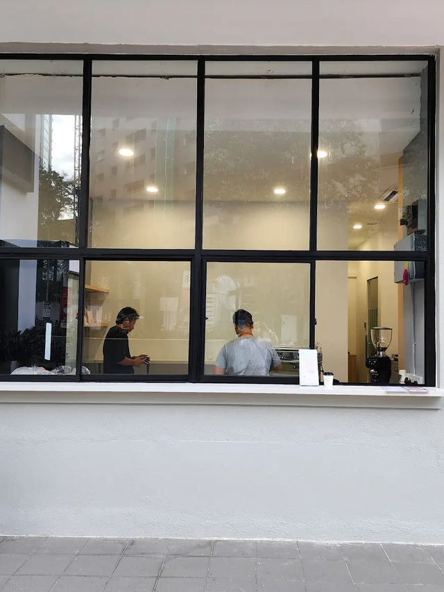 Medium Cafe