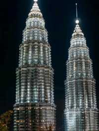 🗼🇲🇾 Petronas Twin Towers – The Icon of Kuala Lumpur
