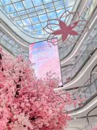 🌸 Spring Bloom Alert in Beijing! Giant Cherry Blossom Wonderland at Lize Paradise Walk 🌸