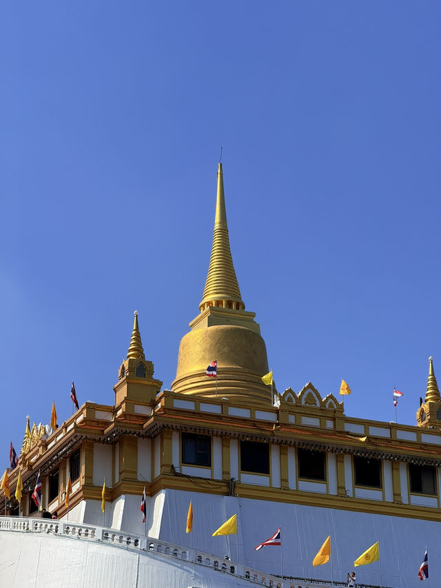 วัดสระเกศ: ความสงบกลางเมืองและวิวทิวทัศน์ 360 องศา
